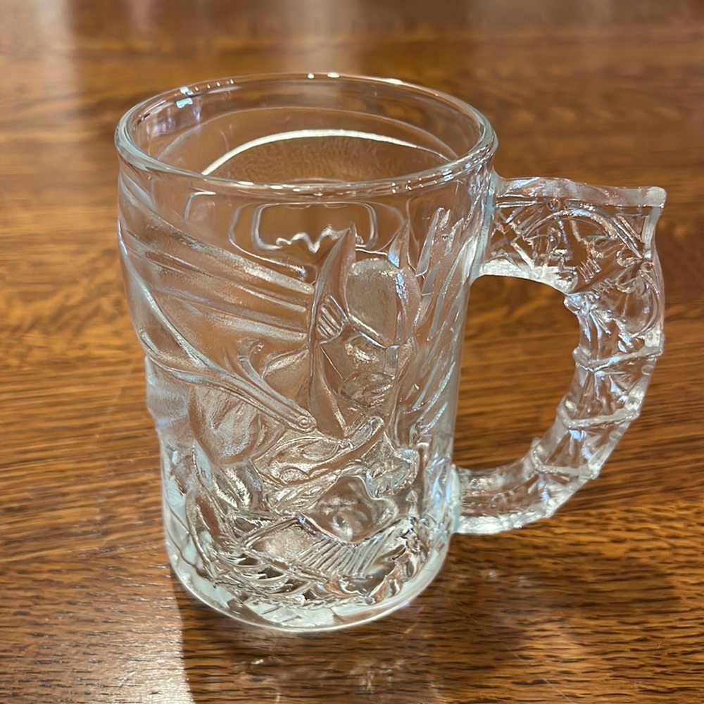 McDonald’s 1995 Batman glass mug. Made in France.